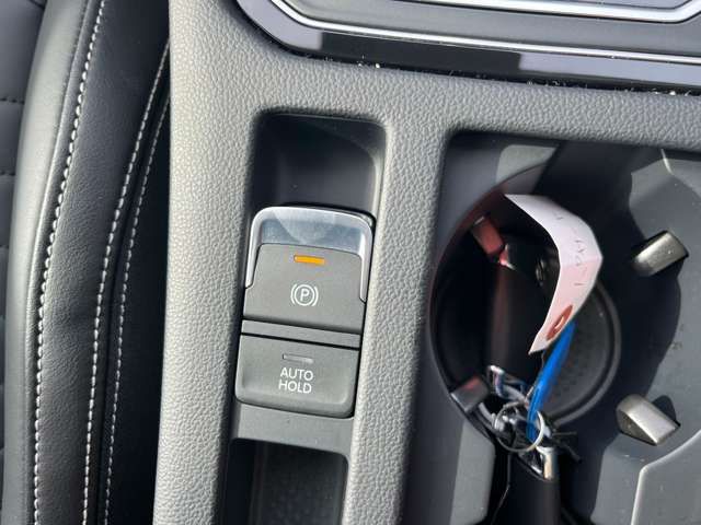 VolksWagen PASSAT 2022-06 467215-8