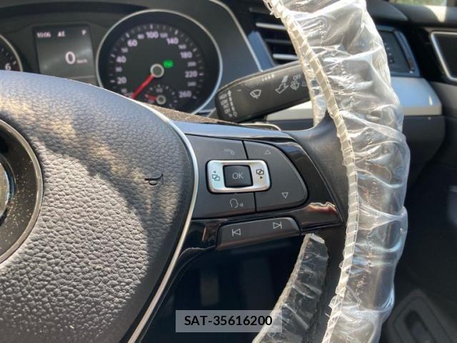 VolksWagen PASSAT 2015-09 7227118-17