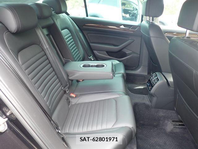 VolksWagen PASSAT 2017-06 7730726-20