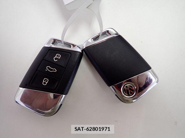 VolksWagen PASSAT 2017-06 7730726-28