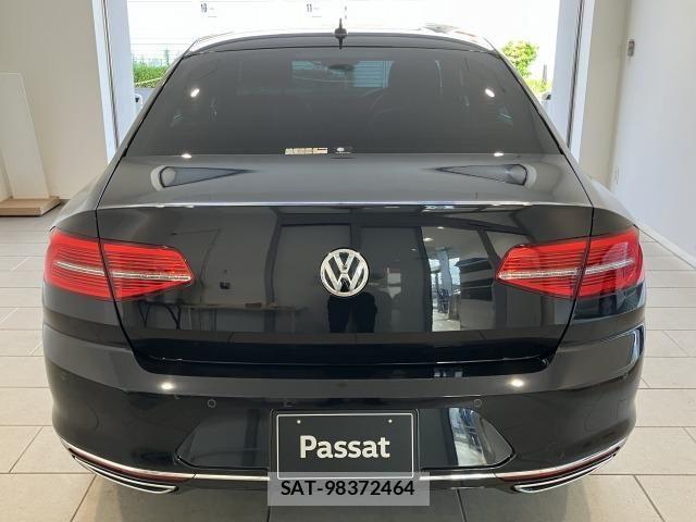 VolksWagen PASSAT 2017-03 7730725-12
