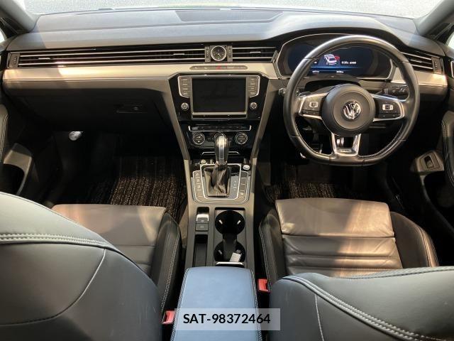 VolksWagen PASSAT 2017-03 7730725-1