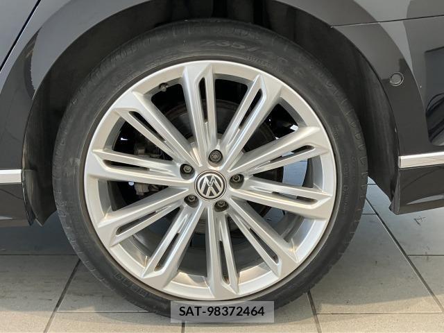 VolksWagen PASSAT 2017-03 7730725-19