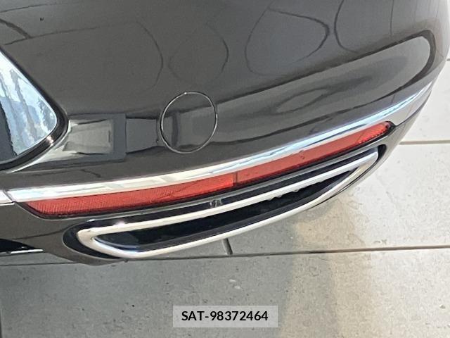 VolksWagen PASSAT 2017-03 7730725-25