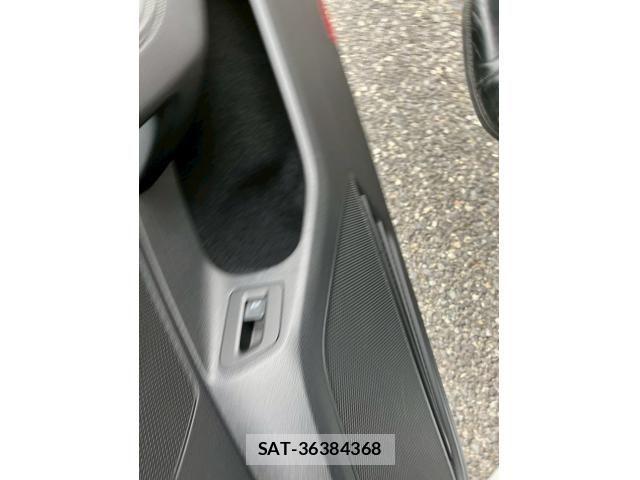 VolksWagen PASSAT 2017-10 7981571-10