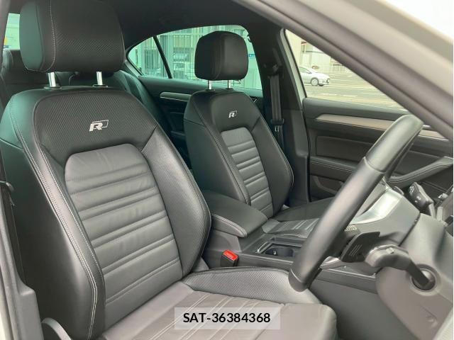 VolksWagen PASSAT 2017-10 7981571-20
