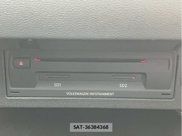 VolksWagen PASSAT 2017-10 7981571-24