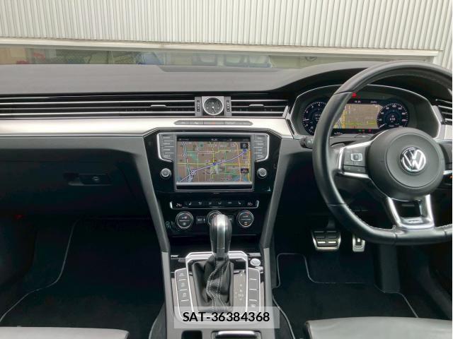 VolksWagen PASSAT 2017-10 7981571-4