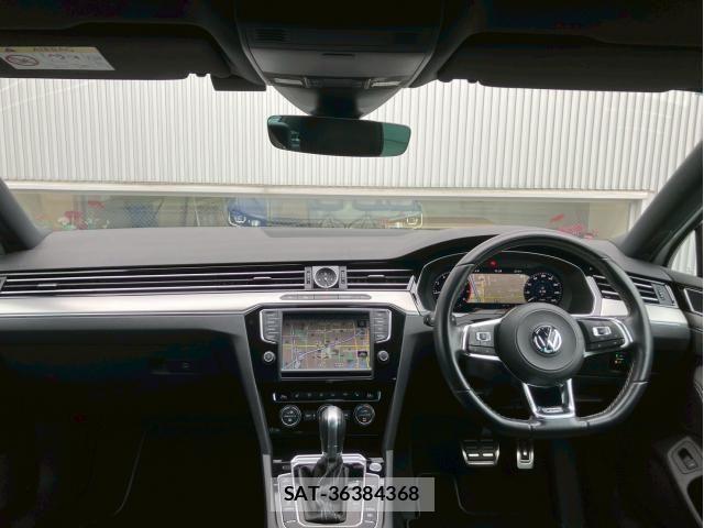 VolksWagen PASSAT 2017-10 7981571-5