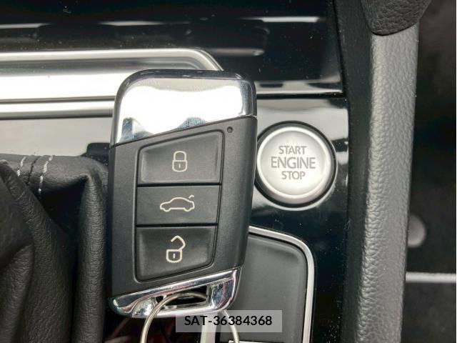 VolksWagen PASSAT 2017-10 7981571-7