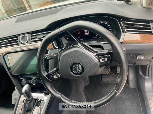 VolksWagen PASSAT 2017-10 8039188-10