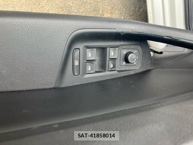 VolksWagen PASSAT 2017-10 8039188-15
