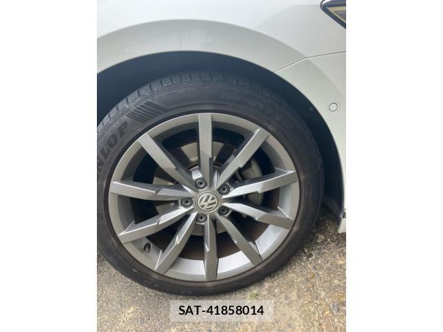 VolksWagen PASSAT 2017-10 8039188-7