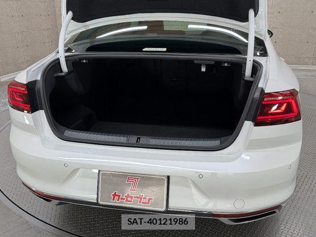 VolksWagen PASSAT 2022-02 8159522-12