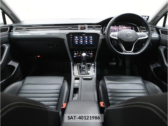 VolksWagen PASSAT 2022-02 8159522-2