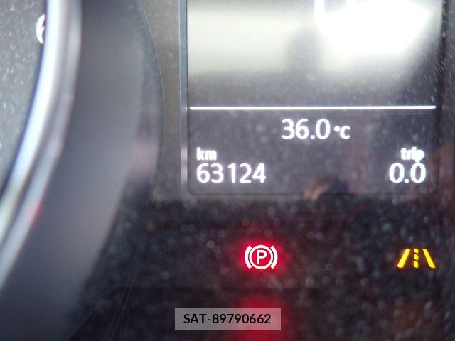 VolksWagen PASSAT 2015-08 8318089-10