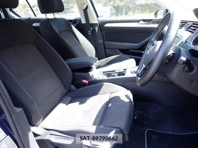 VolksWagen PASSAT 2015-08 8318089-18