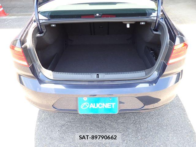 VolksWagen PASSAT 2015-08 8318089-22