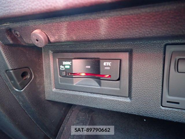 VolksWagen PASSAT 2015-08 8318089-25