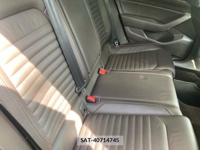 VolksWagen PASSAT 2016-01 8415850-25