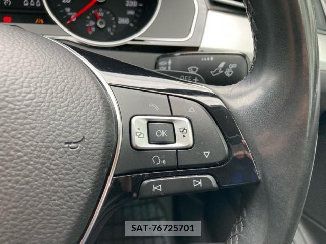 VolksWagen PASSAT 2016-06 8439107-20