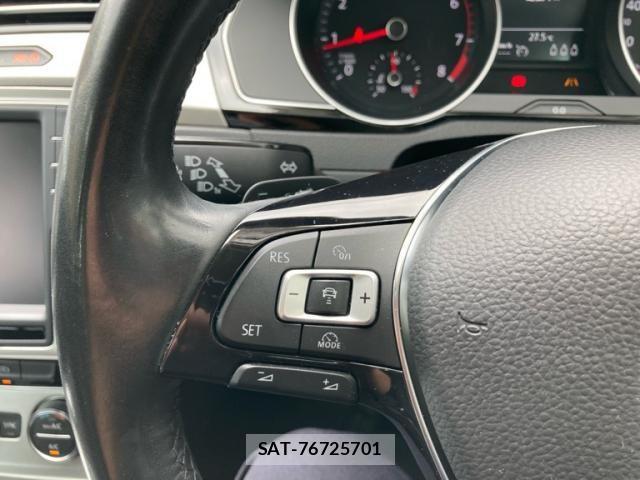 VolksWagen PASSAT 2016-06 8439107-21