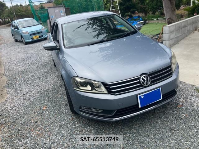 VolksWagen PASSAT 2011-11 8629757-1