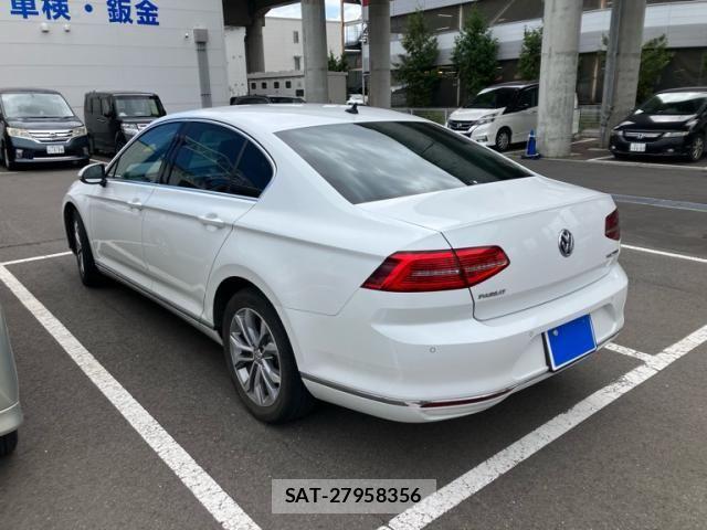 VolksWagen PASSAT 2016-02 8662414-4