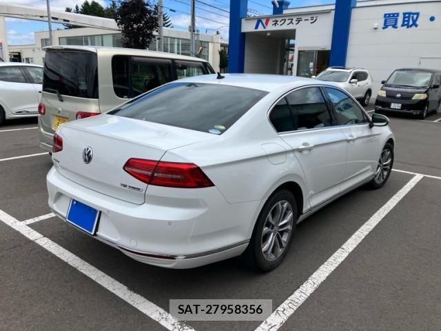 VolksWagen PASSAT 2016-02 8662414-5