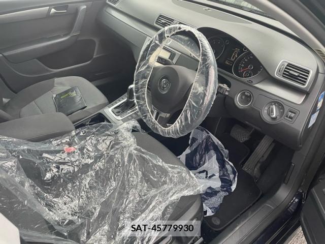 VolksWagen PASSAT VARIANT 2011-07 1143829-10