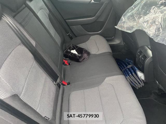 VolksWagen PASSAT VARIANT 2011-07 1143829-8