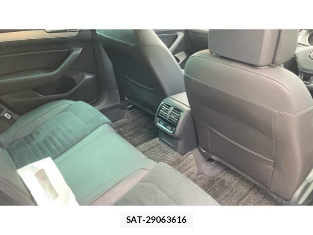 VolksWagen PASSAT VARIANT 2018-02 4604549-15