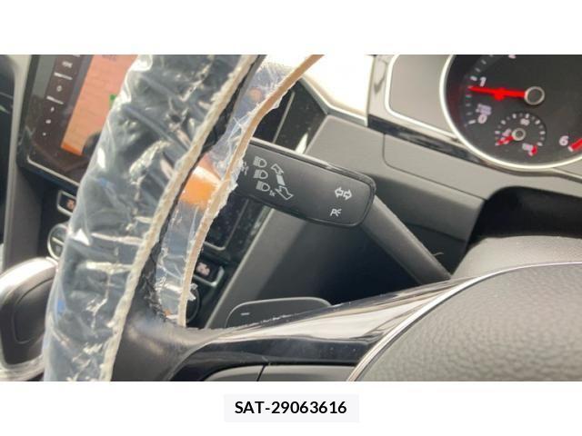 VolksWagen PASSAT VARIANT 2018-02 4604549-26