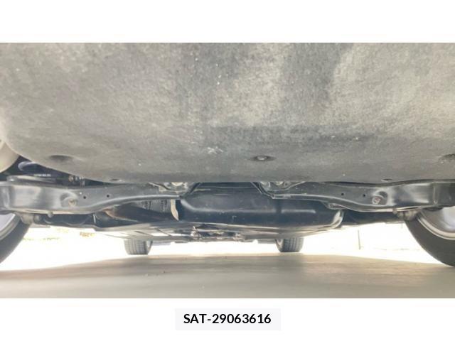 VolksWagen PASSAT VARIANT 2018-02 4604549-4