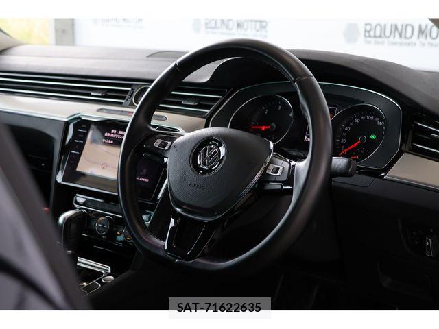 VolksWagen PASSAT VARIANT 2018-05 6266379-12