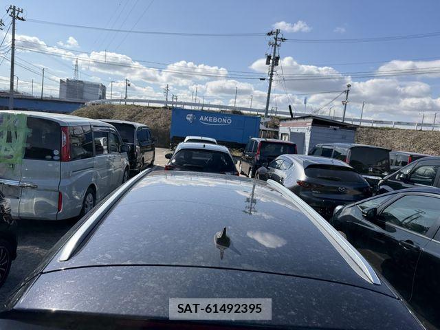 VolksWagen PASSAT VARIANT 2015-08 6615708-14