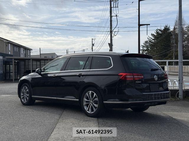VolksWagen PASSAT VARIANT 2015-08 6615708-2