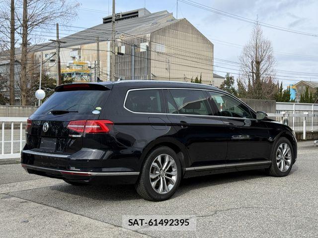 VolksWagen PASSAT VARIANT 2015-08 6615708-4
