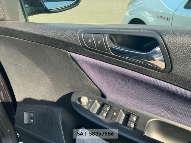 VolksWagen PASSAT VARIANT 2007-07 7061388-15