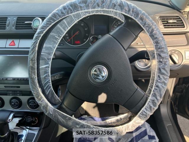 VolksWagen PASSAT VARIANT 2007-07 7061388-17