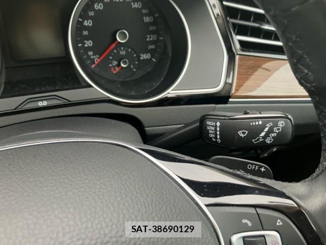 VolksWagen PASSAT VARIANT 2016-04 7061385-20