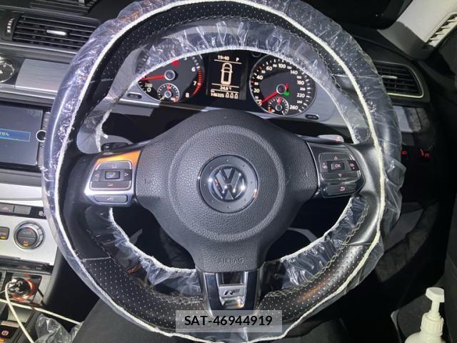 VolksWagen PASSAT VARIANT 2014-11 7227114-17
