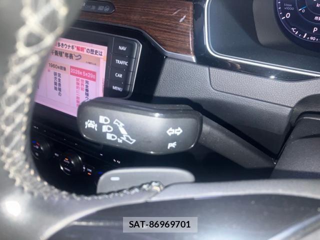 VolksWagen PASSAT VARIANT 2017-09 7227117-12