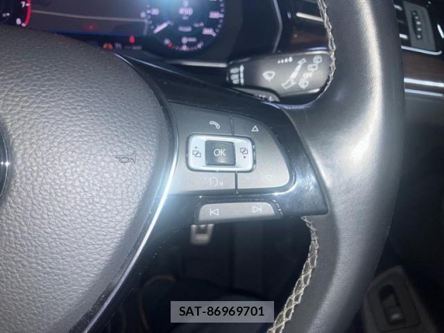 VolksWagen PASSAT VARIANT 2017-09 7227117-15