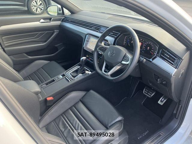 VolksWagen PASSAT VARIANT 2024-09 7227120-1