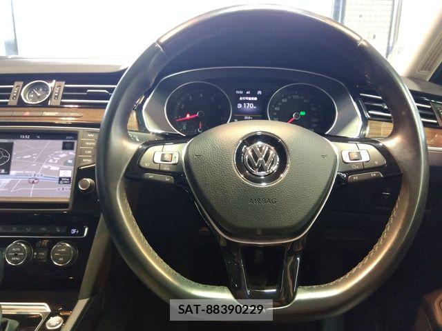 VolksWagen PASSAT VARIANT 2016-01 7252841-12