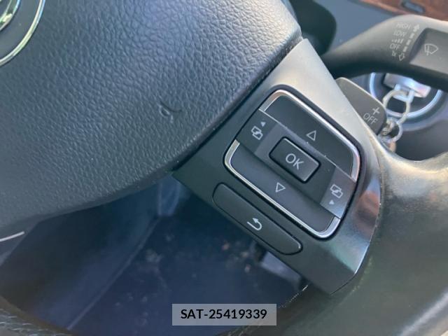 VolksWagen PASSAT VARIANT 2011-07 7252846-16