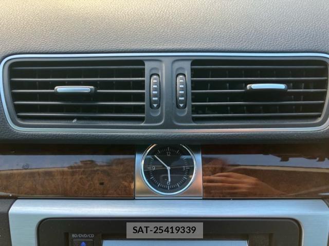 VolksWagen PASSAT VARIANT 2011-07 7252846-27