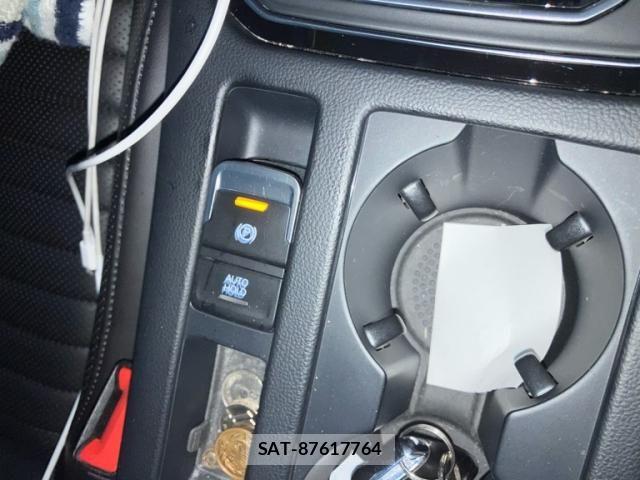 VolksWagen PASSAT VARIANT 2018-08 7252845-11