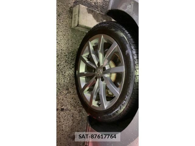 VolksWagen PASSAT VARIANT 2018-08 7252845-5